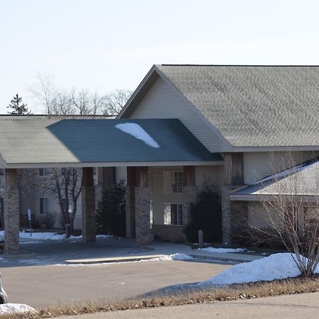 Boarders Inn And Suites By Cobblestone Hotels - Fayette Екстериор снимка