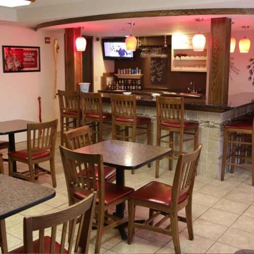 Boarders Inn And Suites By Cobblestone Hotels - Fayette Екстериор снимка